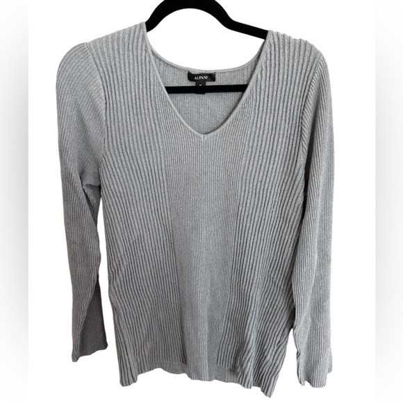 NWOT Alfani Silver Sparkle Ribbed V-Neck Sweater XLarge Get your “Shimmer On” - Picture 7 of 7